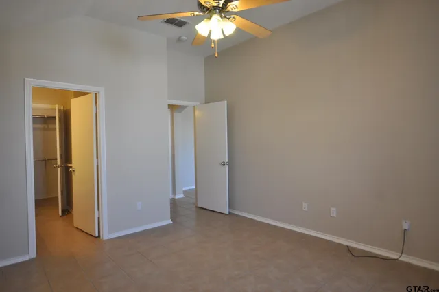 $1,595 | 6932 La Hacienda Drive, Flint, TX 75762