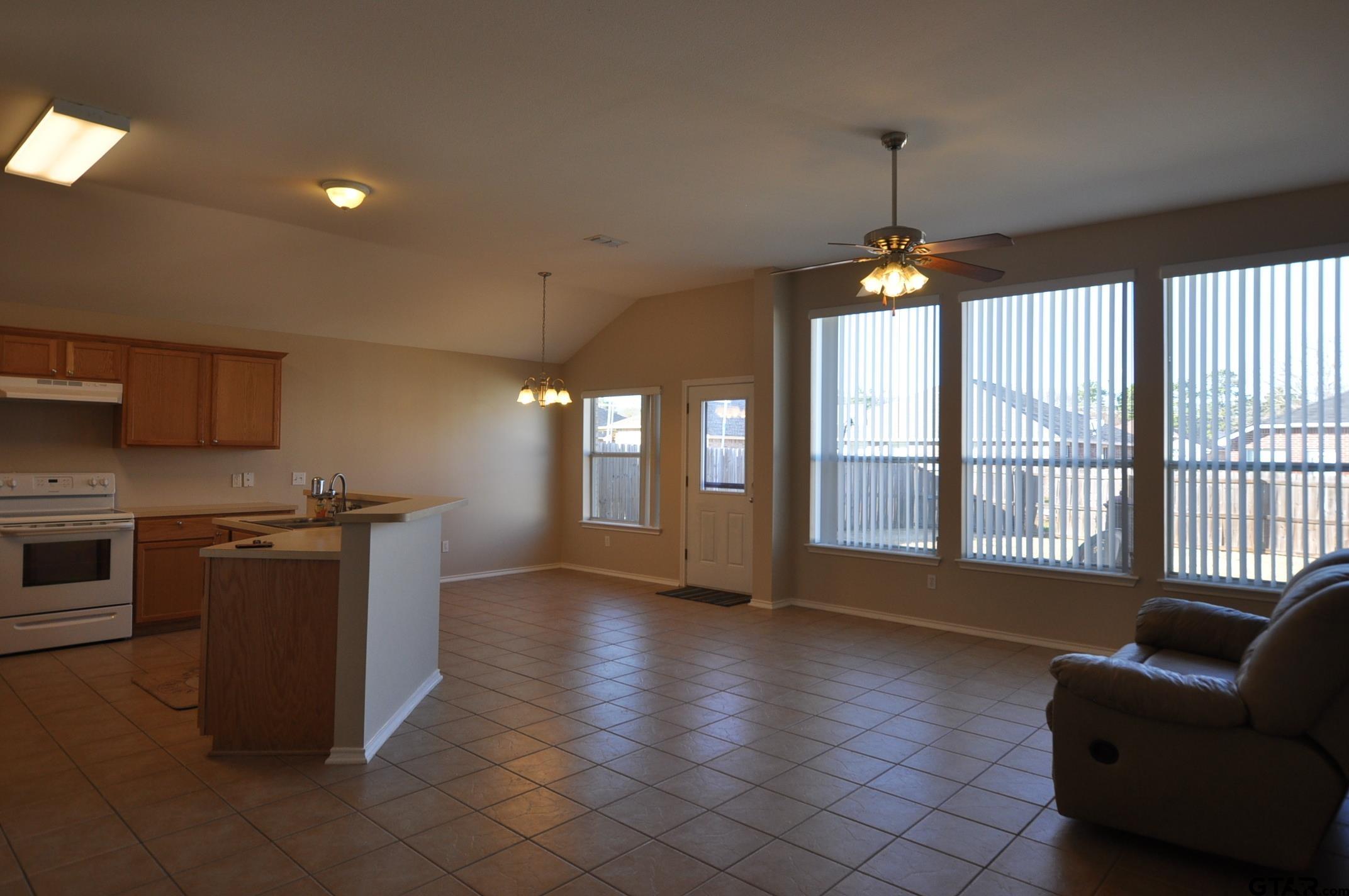 6932 La Hacienda Drive Flint, TX 75762 - Photo 6 of 17