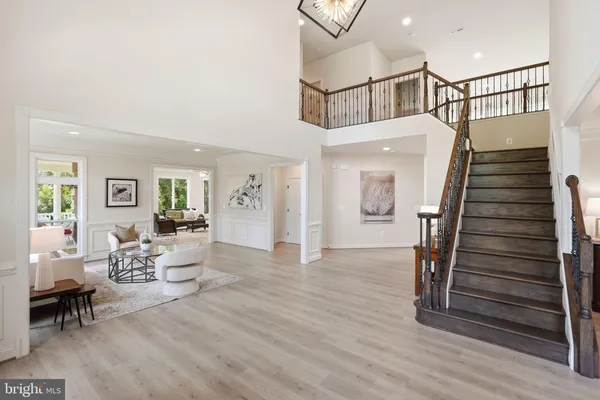 $3,000,000 | 7821 Old Falls Road, McLean, VA 22102