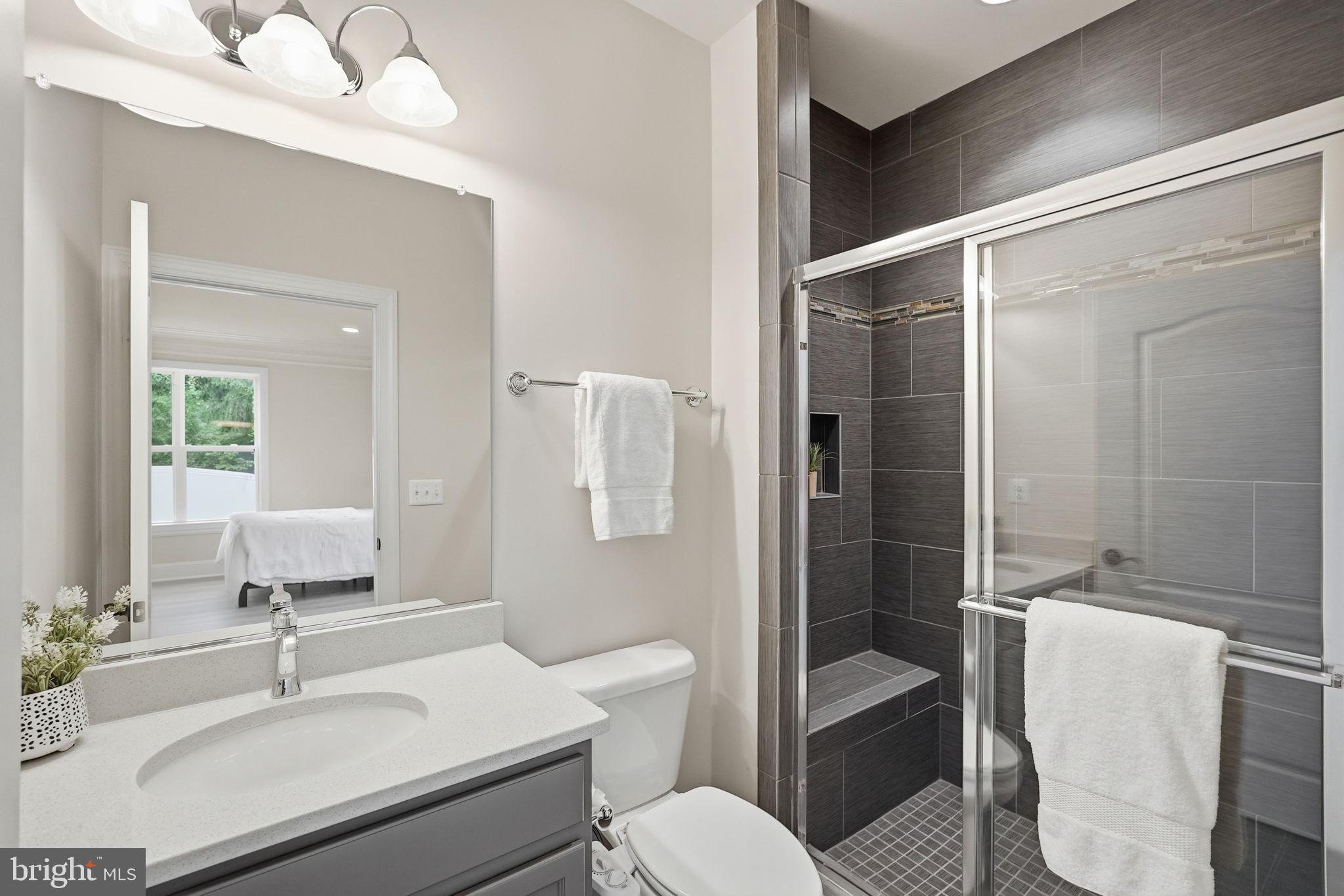 7821 Old Falls Road McLean, VA 22102 - Photo 21 of 47 Ensuite Bath