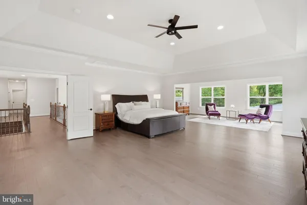 $3,000,000 | 7821 Old Falls Road, McLean, VA 22102