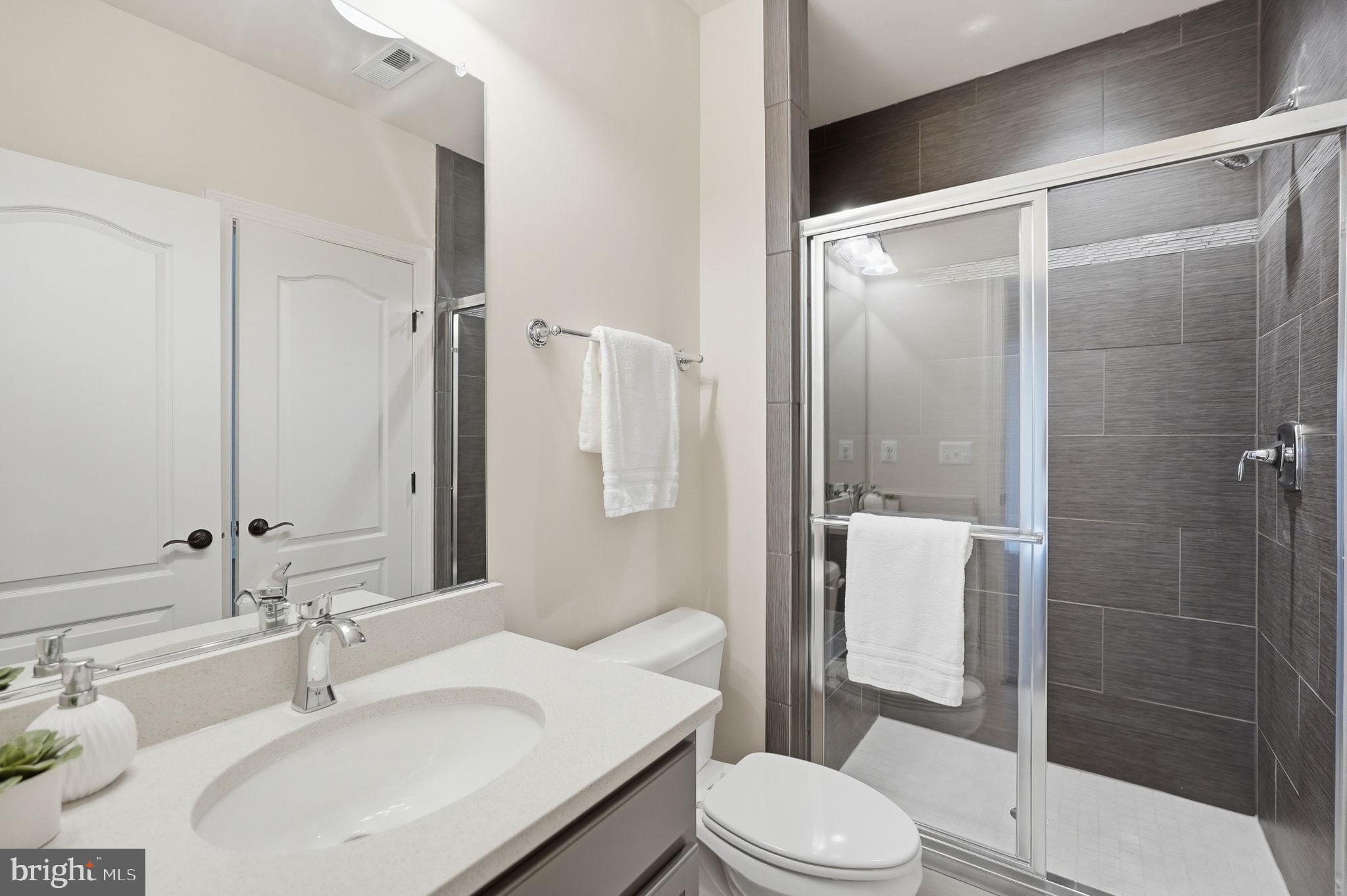 7821 Old Falls Road McLean, VA 22102 - Photo 43 of 47 Ensuite Bath