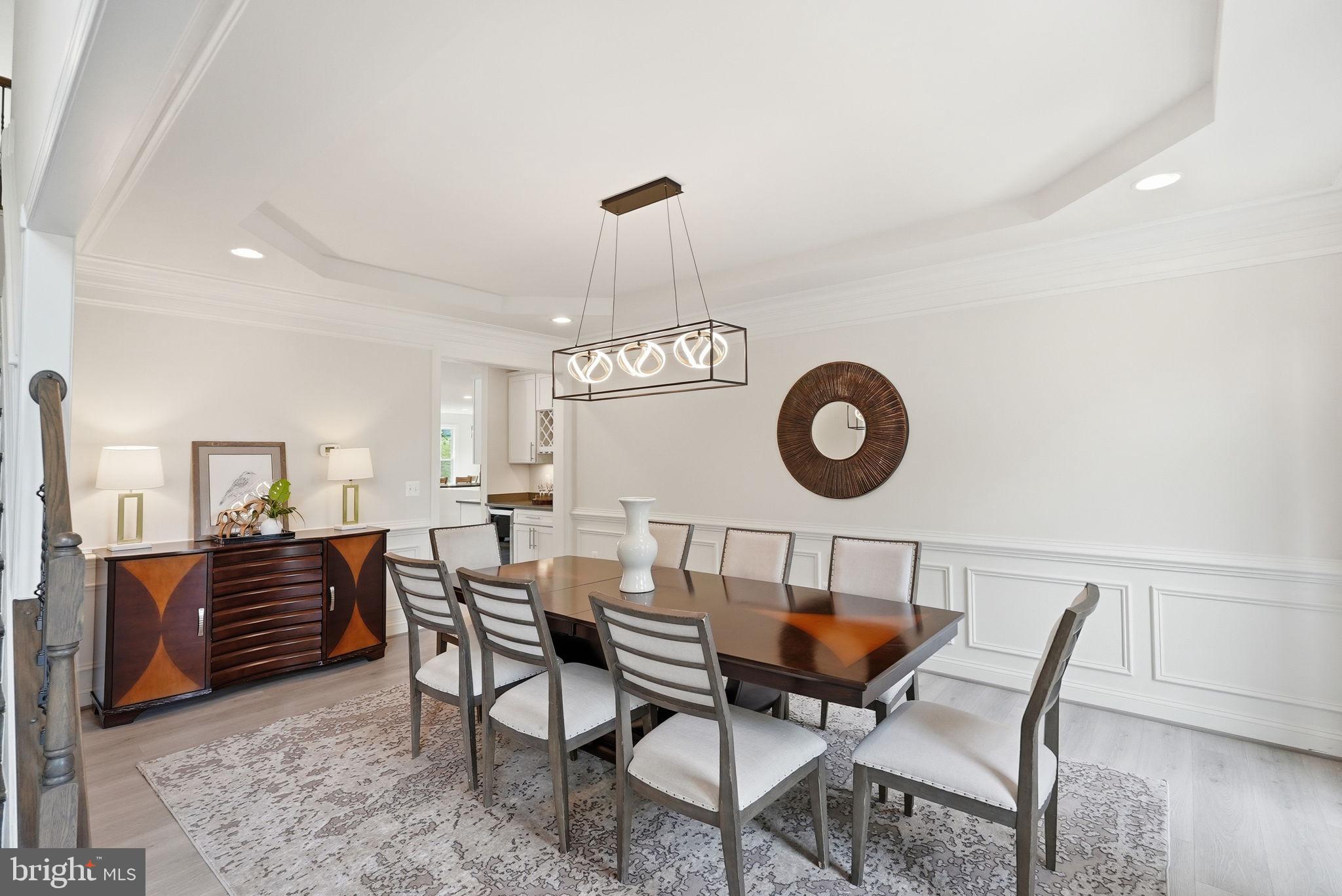 7821 Old Falls Road McLean, VA 22102 - Photo 8 of 47 Perfect for Entertaining