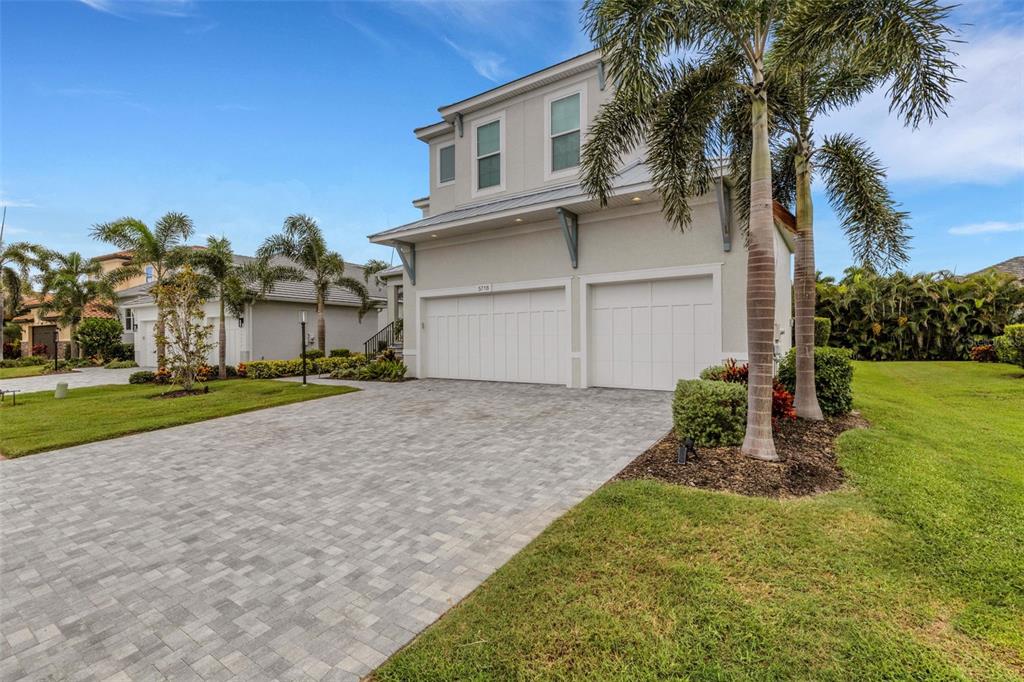 5718 Title Row Drive Bradenton, FL 34210 - Photo 8 of 74