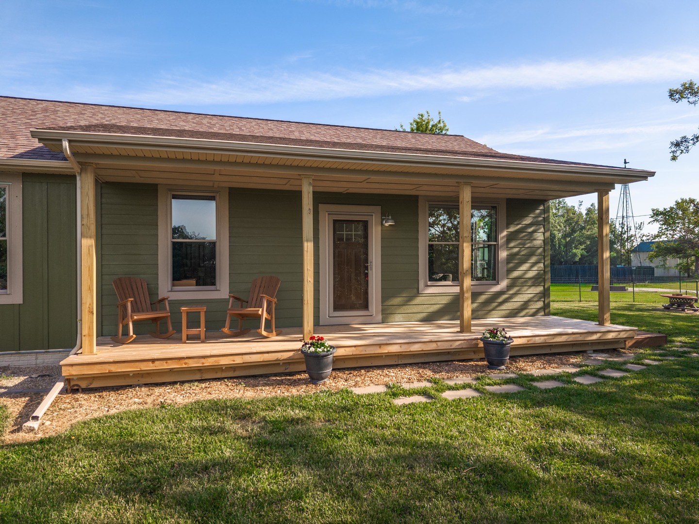 22037 East 2600 N Road Odell, IL 60460 - Photo 6 of 59 front view of house with a porch