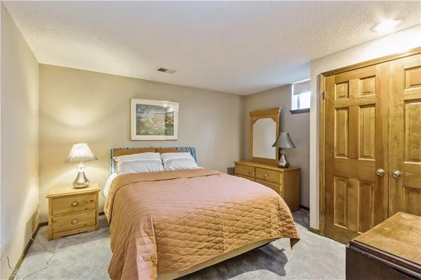 $950,000 | 10052 Hemlock Drive, Overland Park, KS 66212
