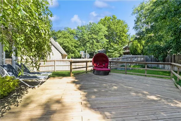 $950,000 | 10052 Hemlock Drive, Overland Park, KS 66212