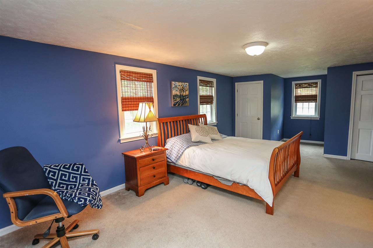 27 Gold Finch Road Goffstown, NH 03045 - Photo 31 of 38