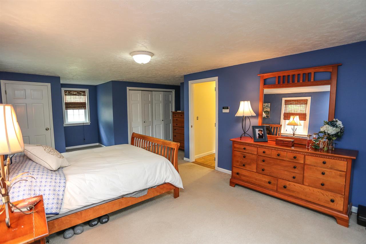 27 Gold Finch Road Goffstown, NH 03045 - Photo 32 of 38
