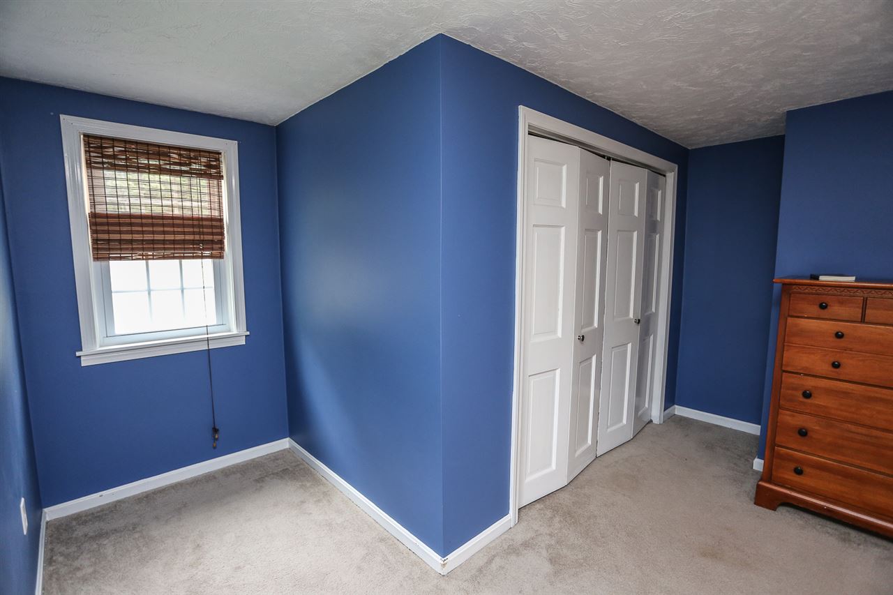 27 Gold Finch Road Goffstown, NH 03045 - Photo 35 of 38