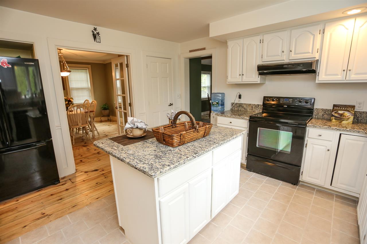 27 Gold Finch Road Goffstown, NH 03045 - Photo 8 of 38