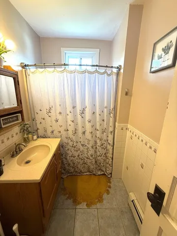 $2,500 | 158 Grove Street, Unit 2, Haverhill, MA 01832