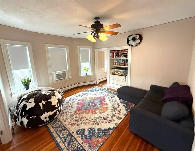 $2,500 | 158 Grove Street, Unit 2, Haverhill, MA 01832