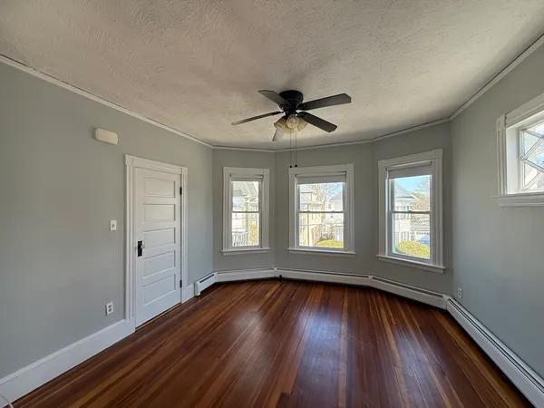 $2,500 | 158 Grove Street, Unit 2, Haverhill, MA 01832