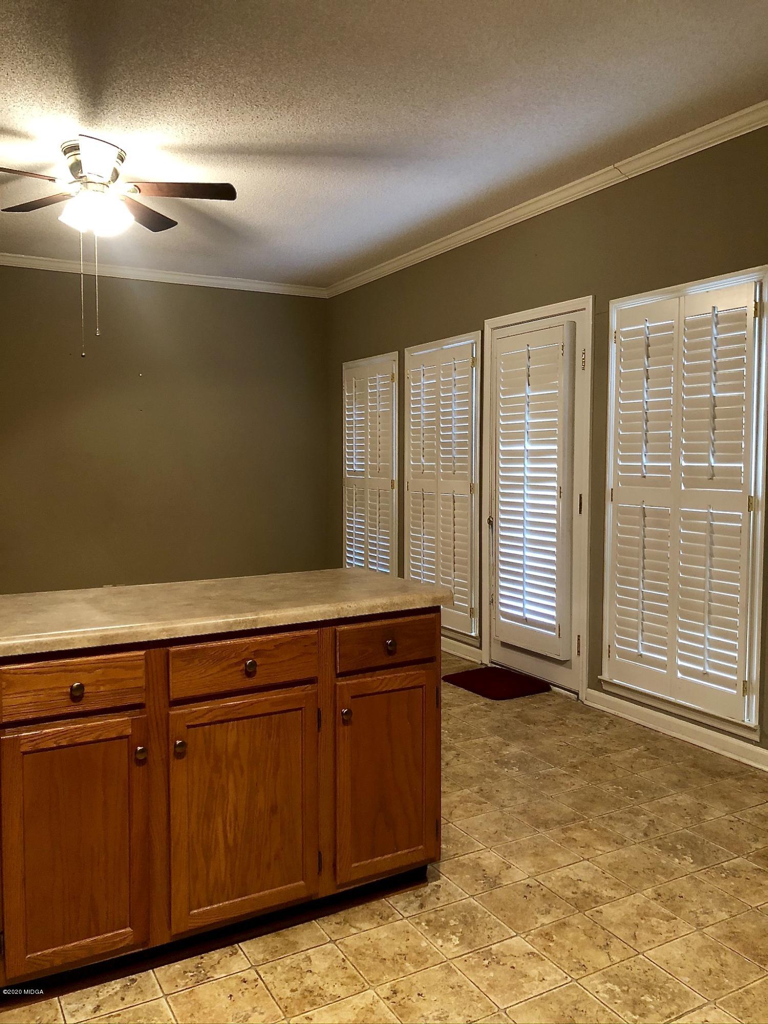 1391 Briarcliff Road, Unit 18A Macon, GA 31211 - Photo 12 of 25 IMG_7135
