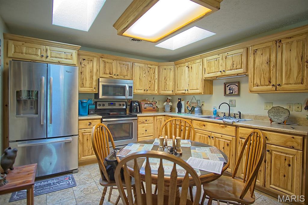 14266 Able Road Houston, MO 65483 - Photo 12 of 17