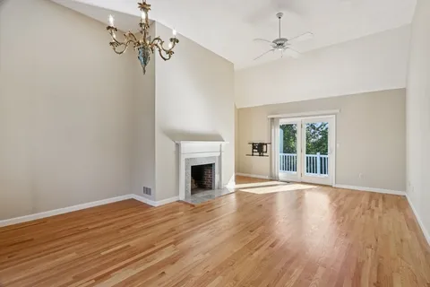 $948,000 | 35 Mitchell Grant Way, Unit 35, Bedford, MA 01730