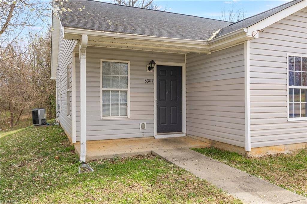 3304 Spring Street Greensboro, NC 27405 - Photo 4 of 24 Gallery Image 4