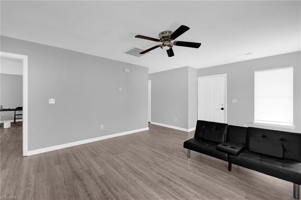 3304 Spring Street Greensboro, NC 27405 - Photo 8 of 24 Gallery Image 8