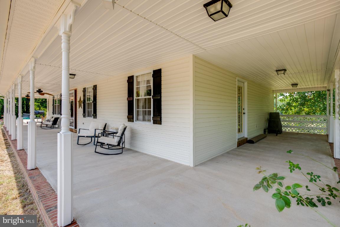 3250 Courtney School Road Midland, VA 22728 - Photo 6 of 45 Gallery Image 6