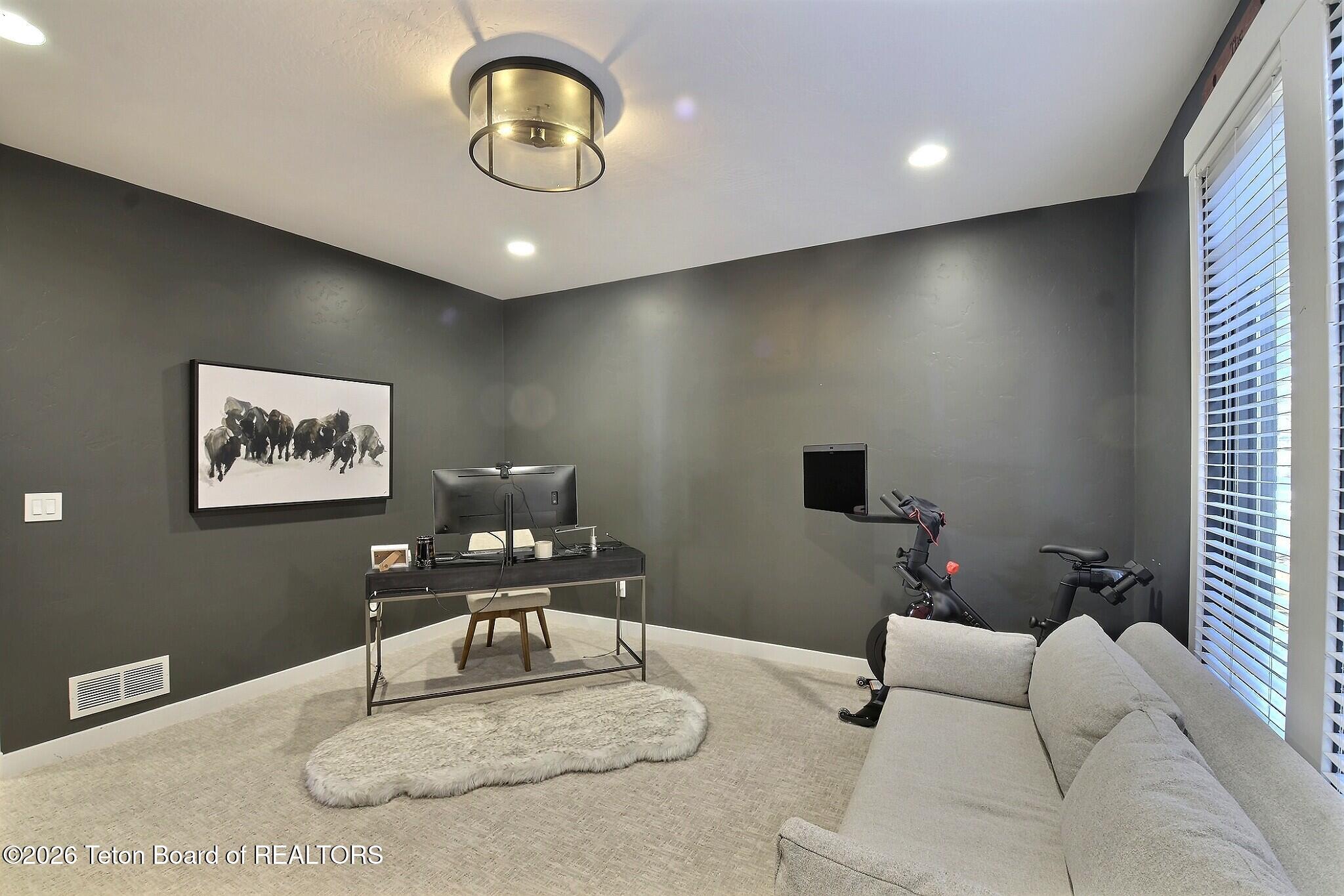 46 Scott Drive Victor, ID 83455 - Photo 16 of 57 Office