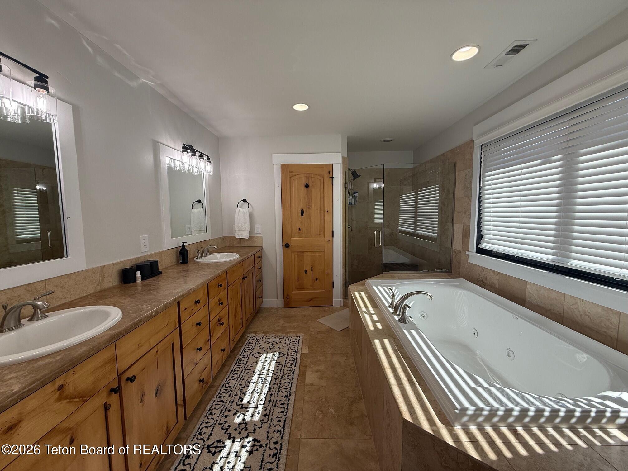 46 Scott Drive Victor, ID 83455 - Photo 21 of 57 Primary Bathroom