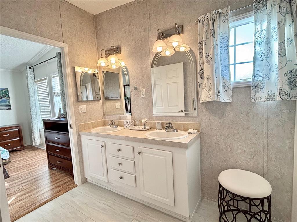 6727 Mt Pleasant Road Northeast, Unit 53 St. Petersburg, FL 33702 - Photo 20 of 29