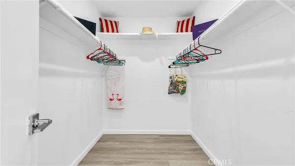 a view of utility room