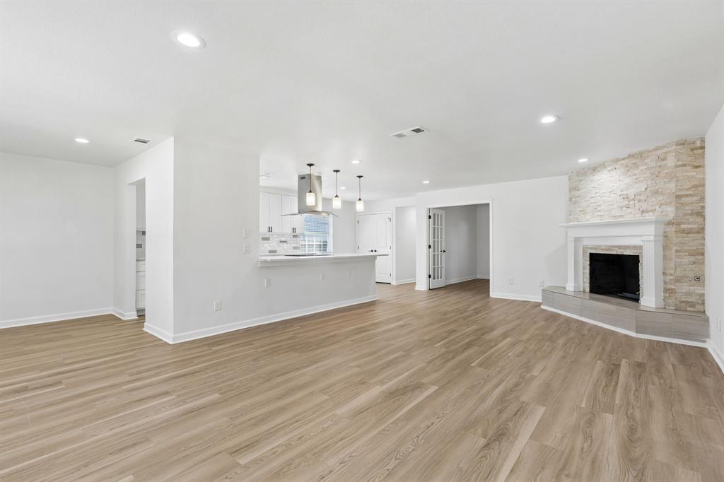 8148 Clearsprings Road Dallas, TX 75240 - Photo 3 of 27 Gallery Image 3