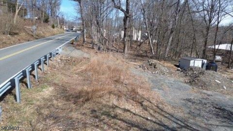280 Espanong Road Lake Hopatcong, NJ 07849 - Photo 9 of 11 Gallery Image 9