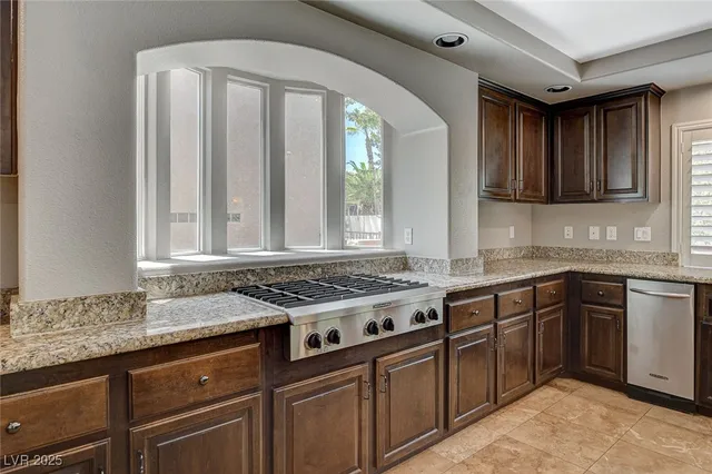 $6,000 | 11241 Pentland Downs Street, Las Vegas, NV 89141