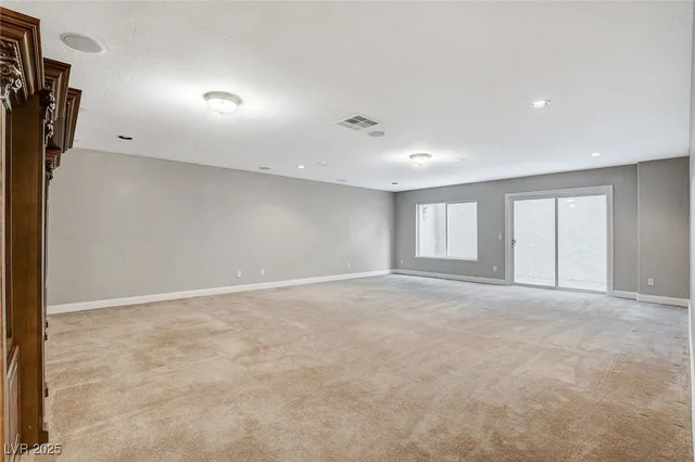 $6,000 | 11241 Pentland Downs Street, Las Vegas, NV 89141