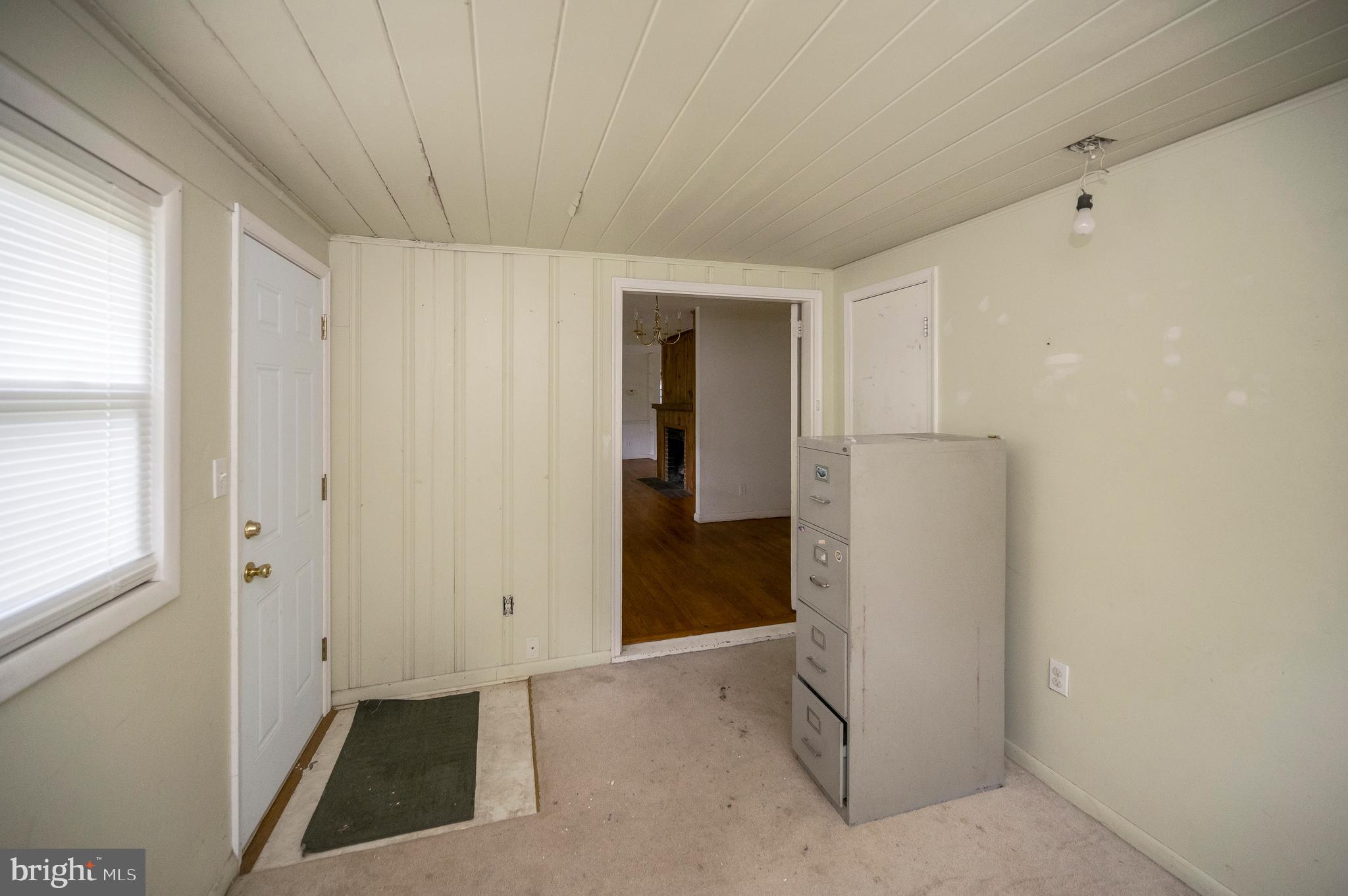 18344 Sharon Road Triangle, VA 22172 - Photo 16 of 42