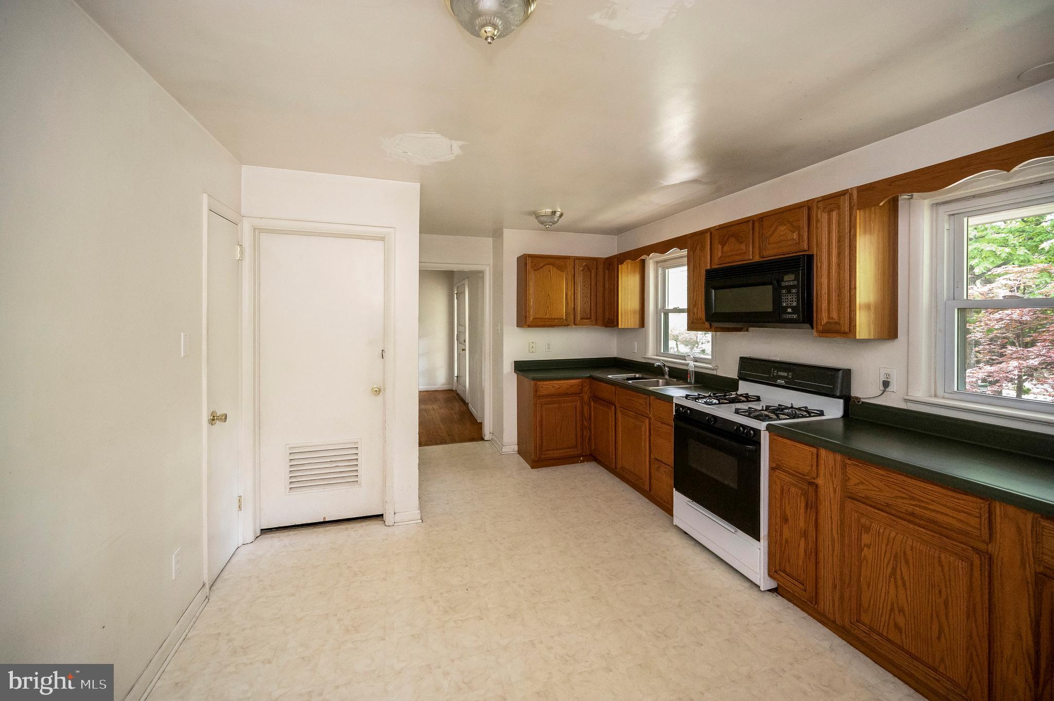 18344 Sharon Road Triangle, VA 22172 - Photo 19 of 42