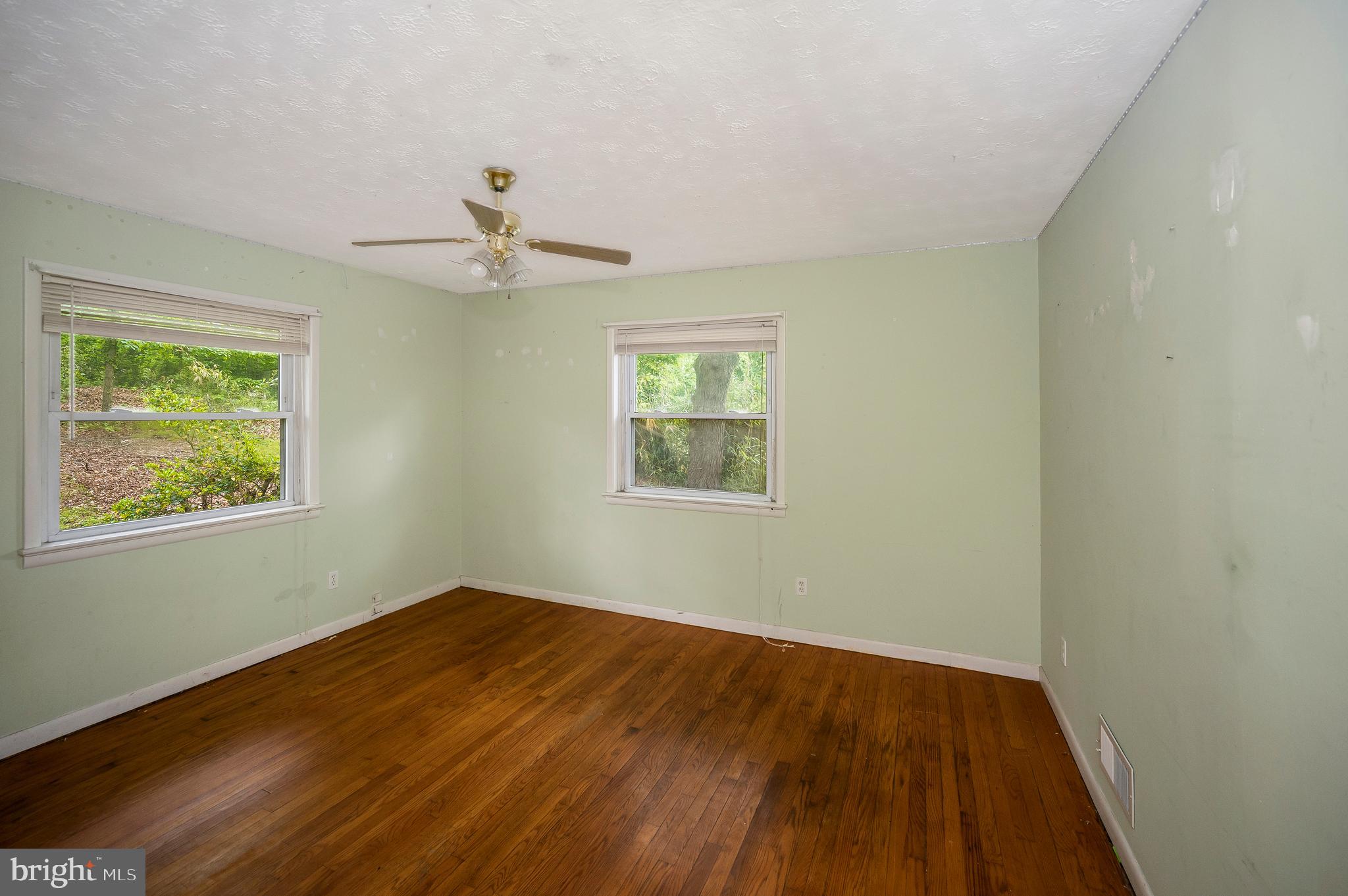 18344 Sharon Road Triangle, VA 22172 - Photo 31 of 42