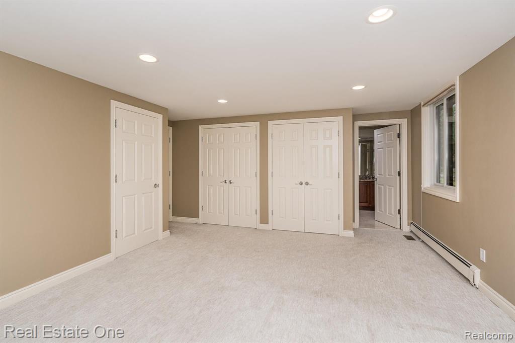 2083 Bonnie Brae Street Rochester Hills, MI 48309 - Photo 19 of 26