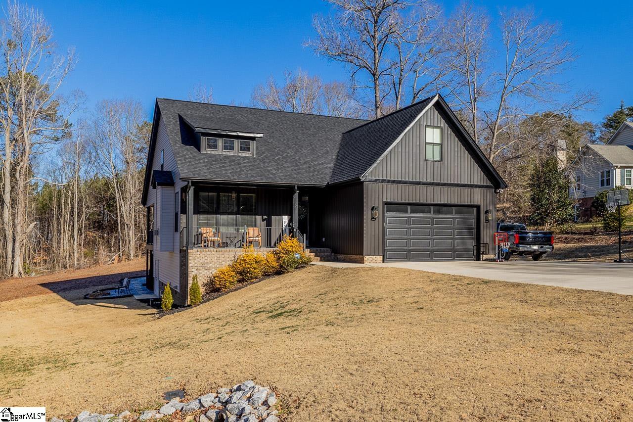 26 Birch Tree Road Greer, SC 29651 - Photo 2 of 38