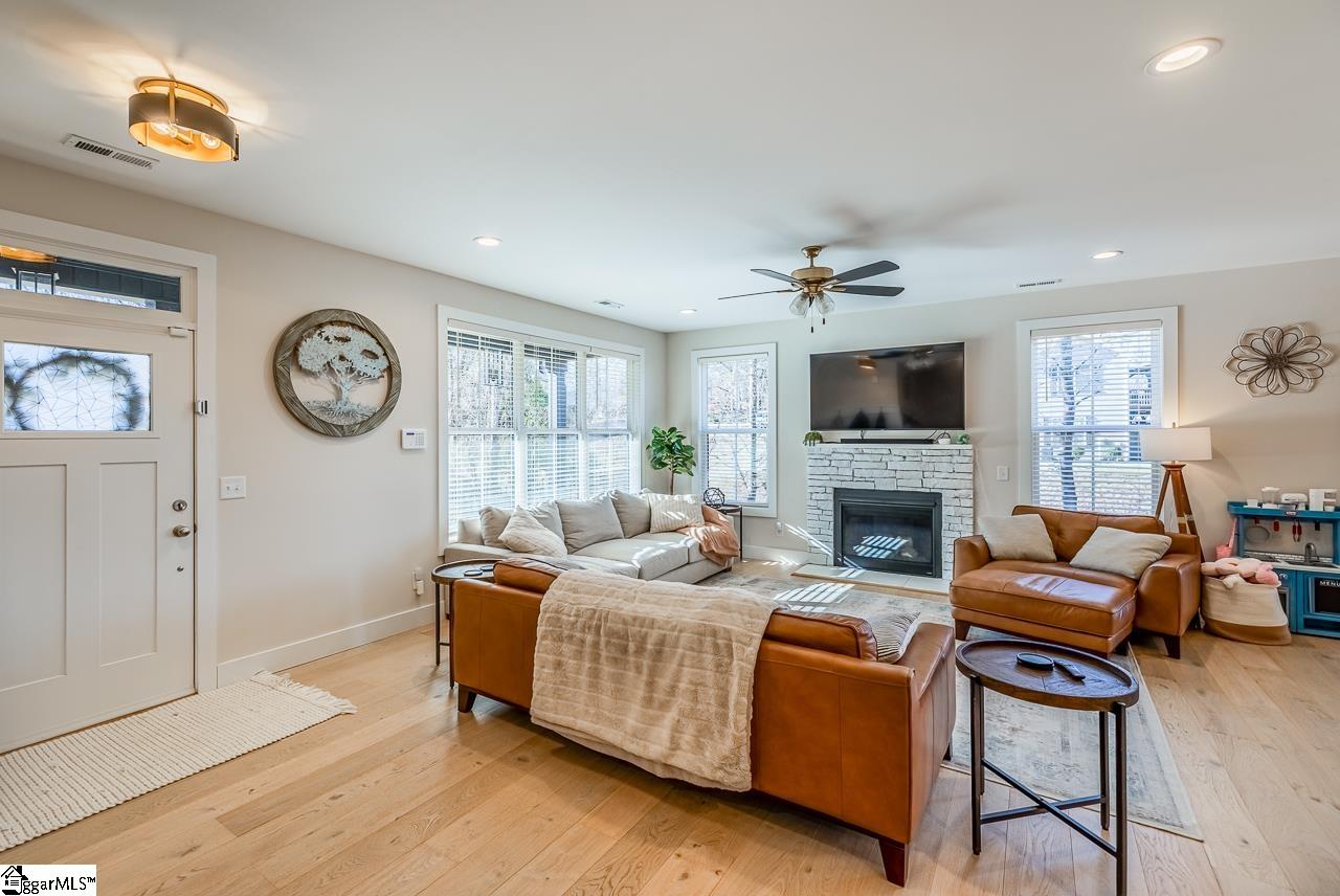 26 Birch Tree Road Greer, SC 29651 - Photo 3 of 38