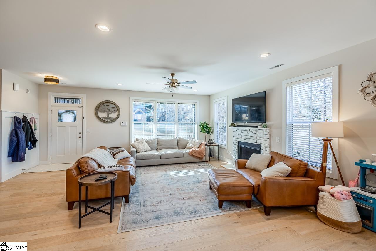 26 Birch Tree Road Greer, SC 29651 - Photo 6 of 38