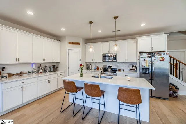 $640,000 | 26 Birch Tree Road, Greer, SC 29651