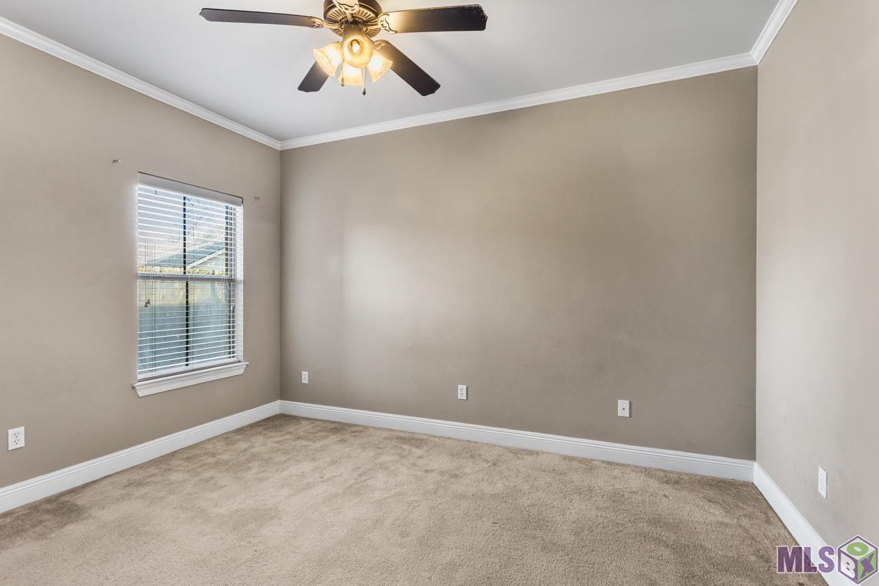 808 Meadow Bend Drive, Unit D Baton Rouge, LA 70820 - Photo 8 of 9 Primary bedroom
