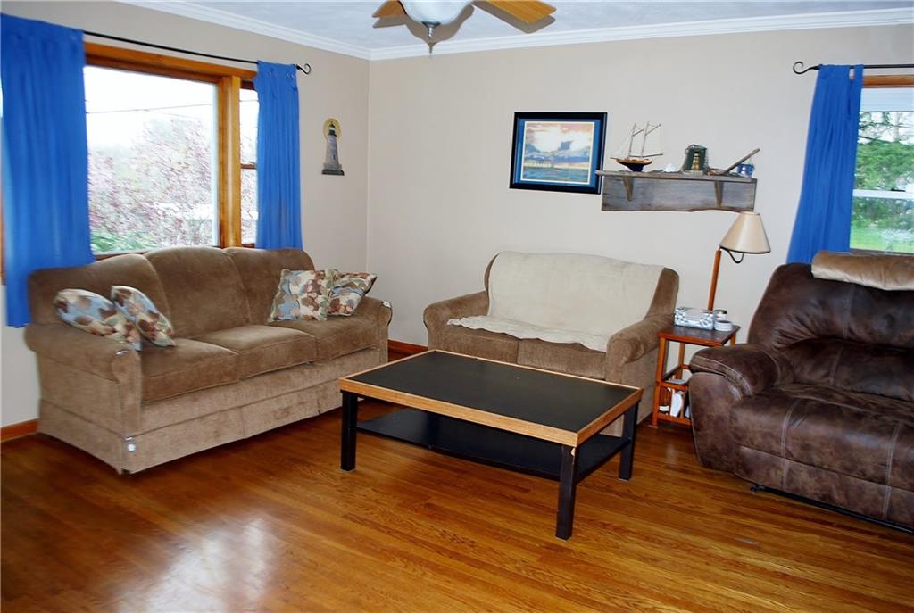 1290 Deerfield Road Washington, PA 15301 - Photo 2 of 23 Gallery Image 2