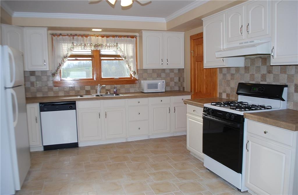 1290 Deerfield Road Washington, PA 15301 - Photo 7 of 23 Gallery Image 7