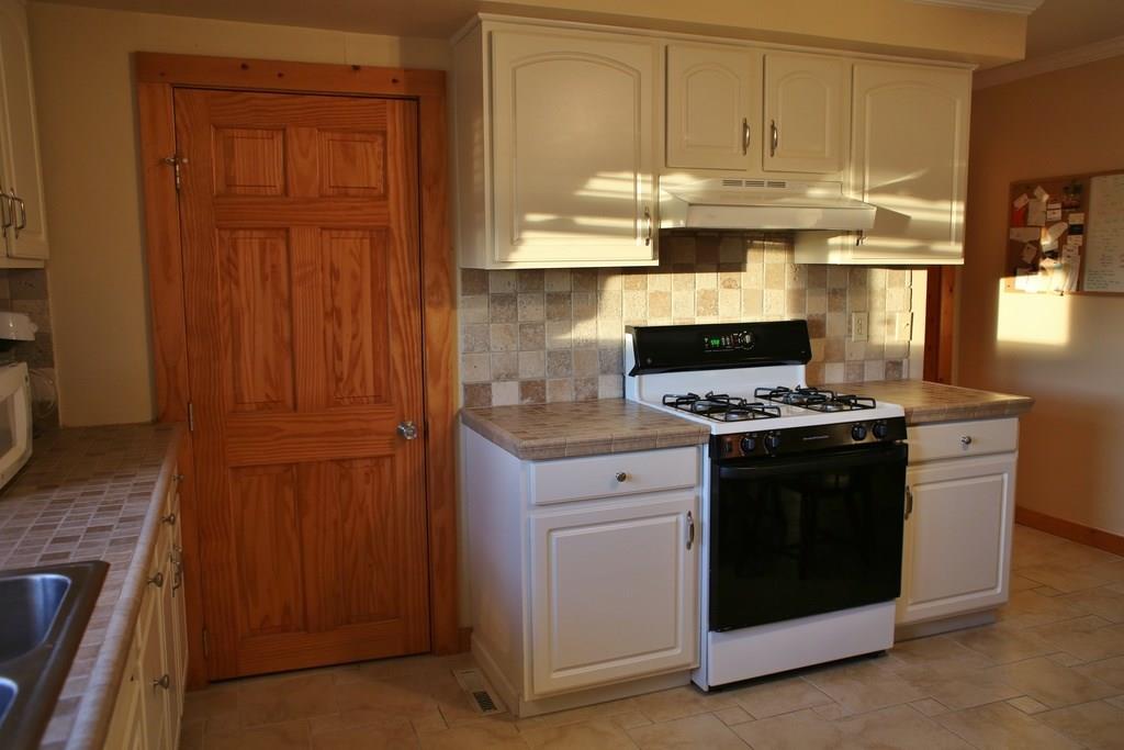 1290 Deerfield Road Washington, PA 15301 - Photo 10 of 23 Gallery Image 10