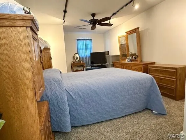 $450,000 | 9396 M- Highway, Mountain Grove, MO 65711