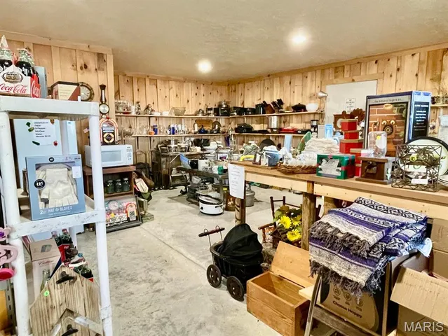 $450,000 | 9396 M- Highway, Mountain Grove, MO 65711