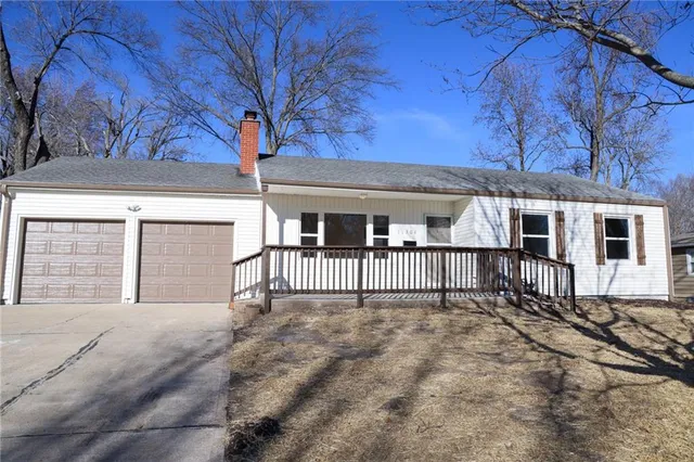 $230,000 | 11304 East 48 Terrace, Kansas City, MO 64133