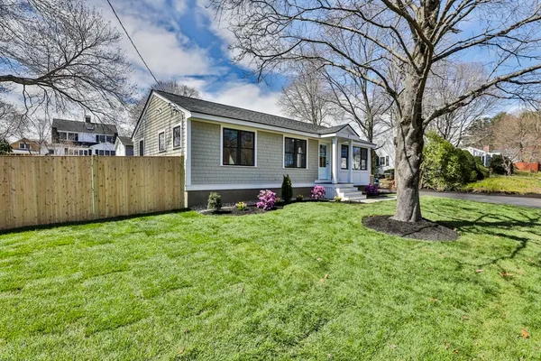 $4,900 | 7 Christopher Street, Newburyport, MA 01950