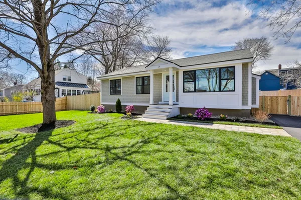 $4,900 | 7 Christopher Street, Newburyport, MA 01950