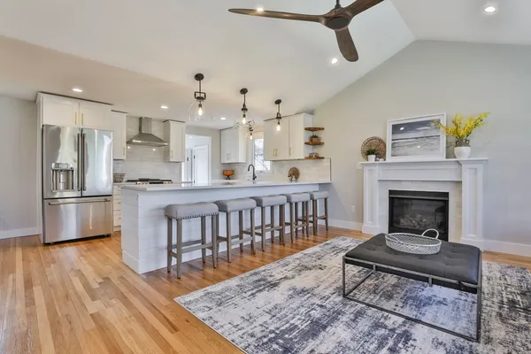 $4,900 | 7 Christopher Street, Newburyport, MA 01950